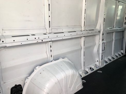 Used 2023 RAM ProMaster 2500 FWD image 21