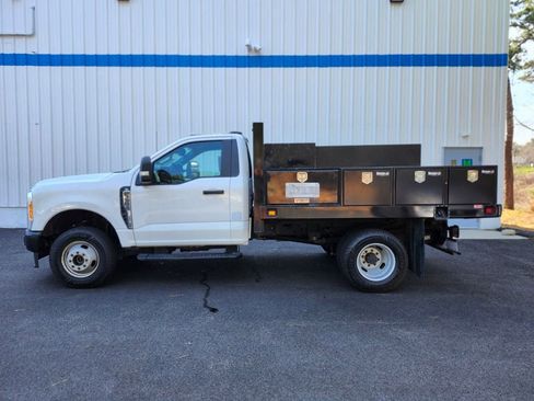 Used 2023 Ford F350 XL AWD/4WD image 2