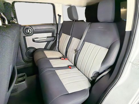 Used 2010 Dodge Nitro SXT image 24