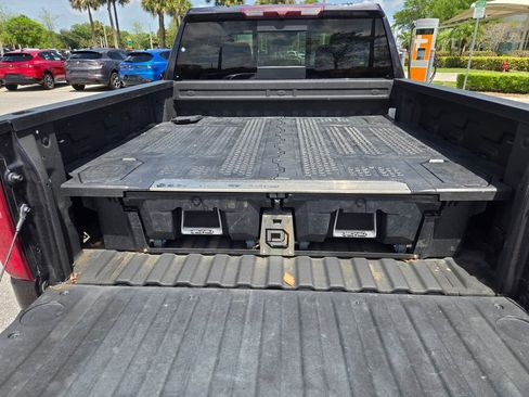 Used 2023 Chevrolet Silverado 1500 High Country w/ Z71 Off-Road Package image 30