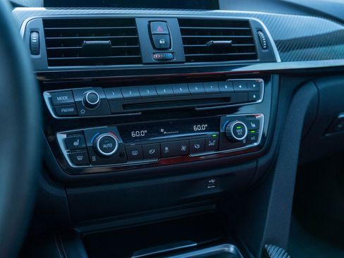 Used 2017 BMW M4 Coupe image 27