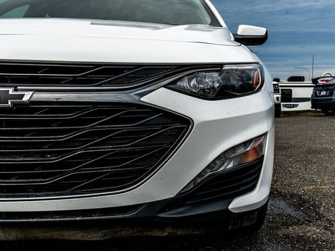 Used 2024 Chevrolet Malibu LT w/ Sport Edition image 9