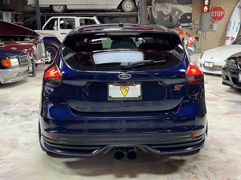 Used 2016 Ford Focus ST FWD image 8