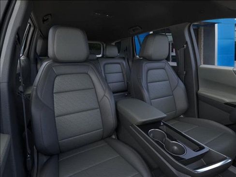 New 2025 Chevrolet Equinox LT w/ Convenience Package II image 16