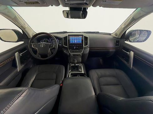 Used 2016 Toyota Land Cruiser AWD/4WD image 10