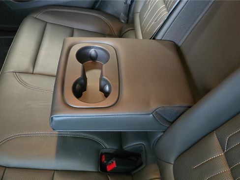 Used 2024 Buick Envista Sport Touring FWD image 19