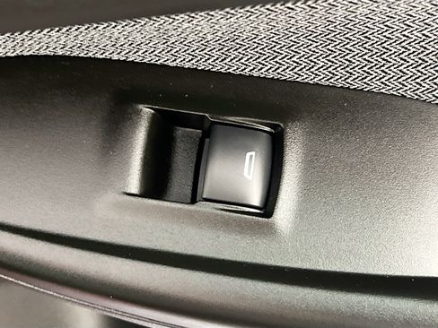 Used 2024 Chevrolet TrailBlazer LS w/ LS Convenience Package FWD image 31