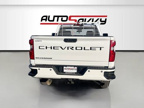 Used 2025 Chevrolet Silverado 2500 W/T w/ WT/CX Safety Package RWD image 6
