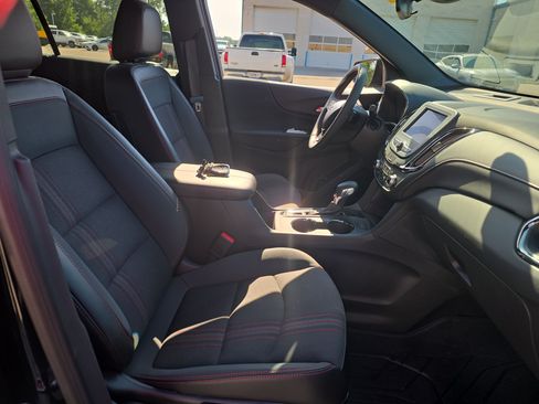 Used 2024 Chevrolet Equinox RS w/ LPO, Floor Liner Package FWD image 8