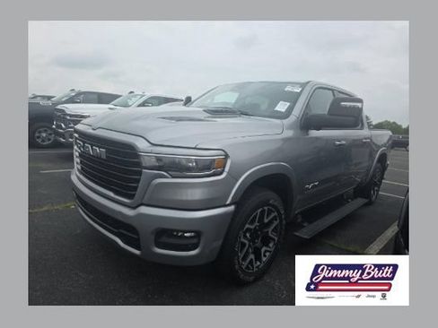 Used 2025 RAM 1500 Laramie w/ Advanced Safety Group II AWD/4WD image 1