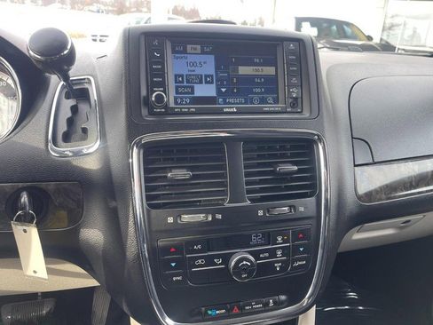 Used 2011 Dodge Grand Caravan Crew image 16