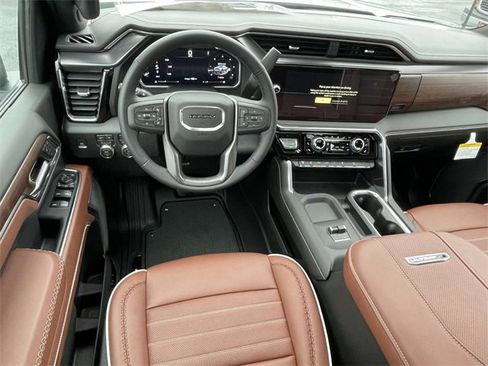 New 2026 GMC Sierra 2500 Denali Ultimate w/ LPO, Black Badging Package image 11