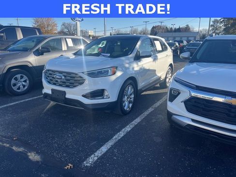 Used 2020 Ford Edge Titanium w/ Equipment Group 301A image 4
