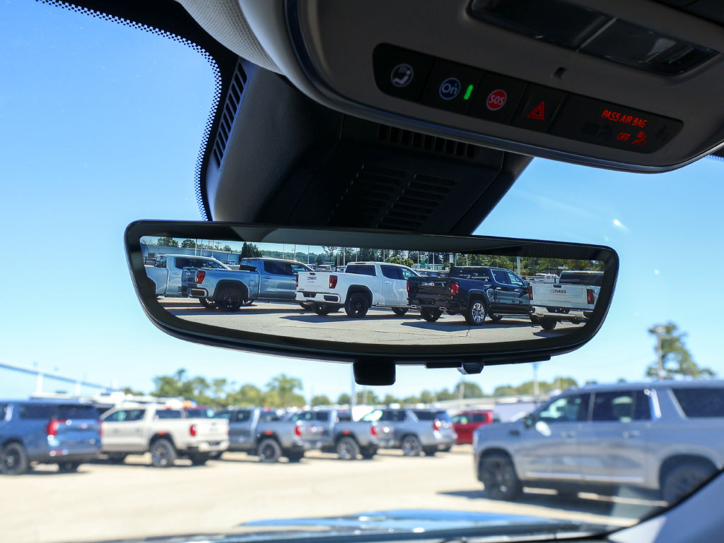 New 2027 GMC Terrain Denali w/ LPO, Black Badging Package AWD/4WD image 28