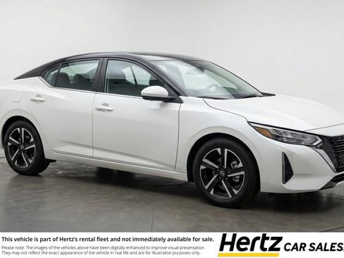 Used 2025 Nissan Sentra SV image 1