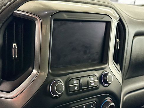 Used 2019 Chevrolet Silverado 1500 LT Trail Boss image 4