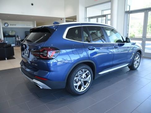 Used 2023 BMW X3 xDrive30i w/ Premium Package AWD/4WD image 3