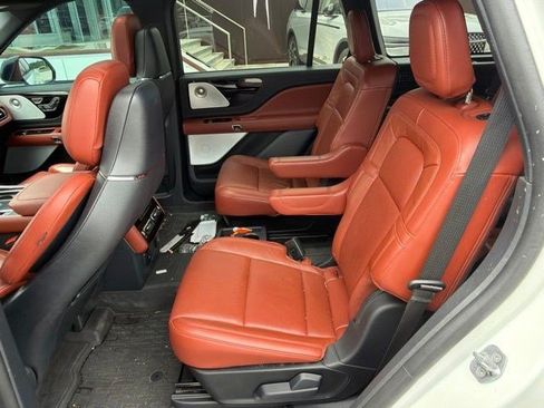 Used 2025 Lincoln Aviator Reserve w/ Equipment Group 201A AWD/4WD image 15