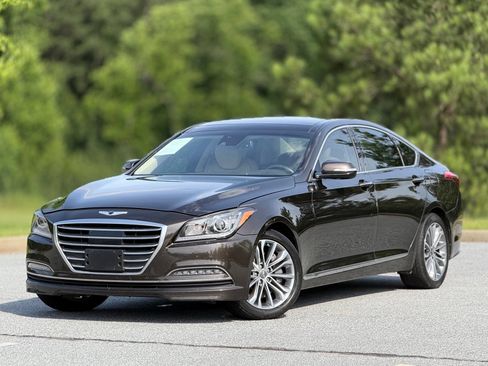 Used 2017 Genesis G80 3.8 w/ Option Group 03 RWD image 8