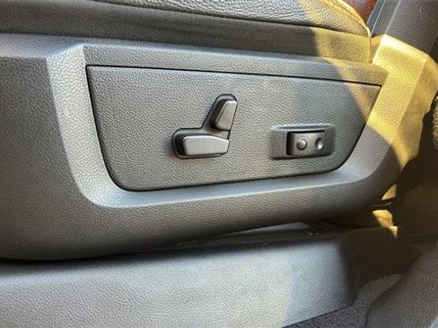 Used 2022 RAM 2500 Limited image 21