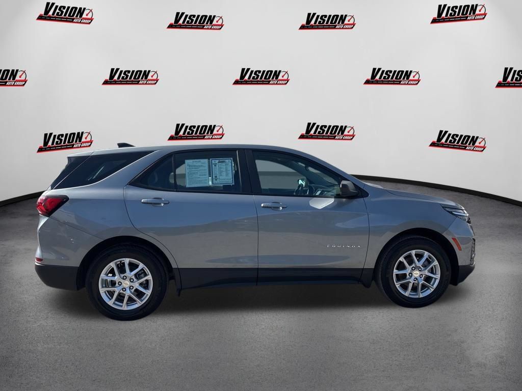 Used 2024 Chevrolet Equinox LS FWD image 22