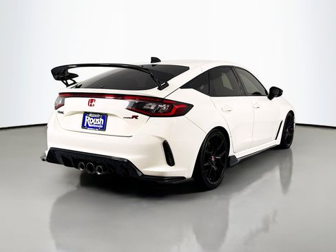 Used 2023 Honda Civic Type R image 5