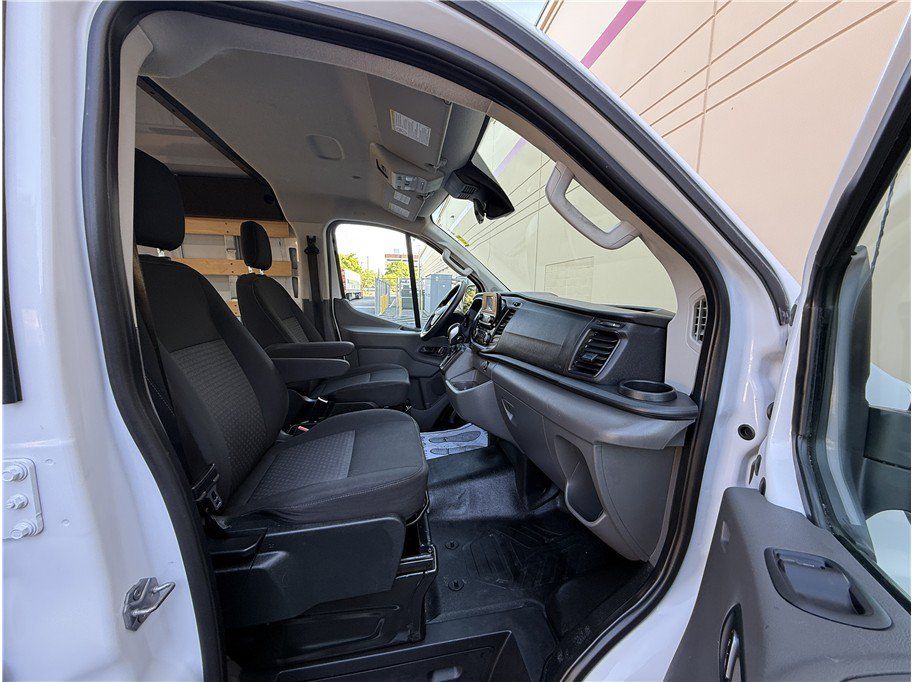 Used 2023 Ford Transit 250 Low Roof w/ Exterior Upgrade Package RWD image 12