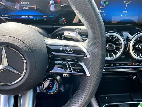 Used 2025 Mercedes-Benz GLA 35 AMG 4MATIC image 25