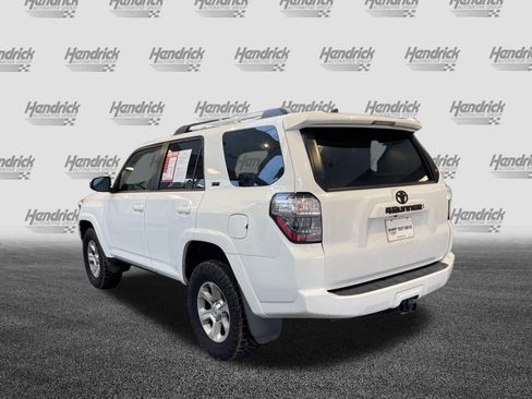 Used 2021 Toyota 4Runner SR5 AWD/4WD image 8