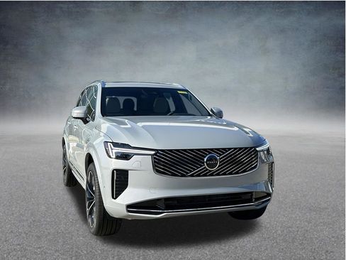 New 2026 Volvo XC90 B6 Plus AWD/4WD image 1