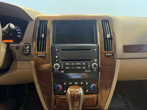Used 2005 Cadillac STS V8 w/ Preferred Equipment Group RWD image 14