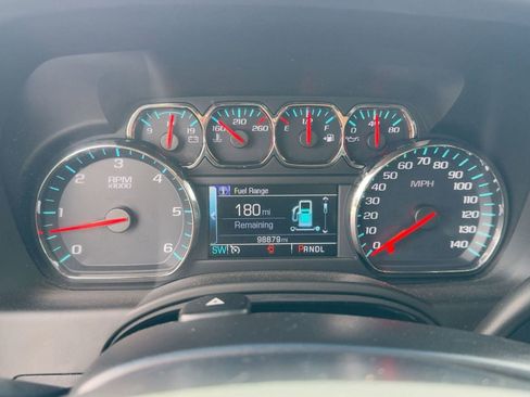 Used 2018 Chevrolet Tahoe LT image 19