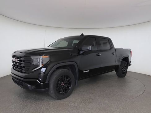 Used 2023 GMC Sierra 1500 Elevation AWD/4WD image 3