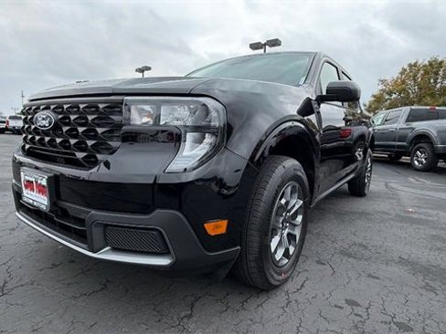 New 2025 Ford Maverick XLT image 9