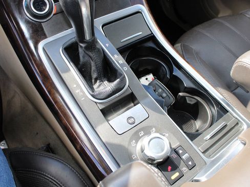 Used 2011 Land Rover Range Rover Sport HSE LUX image 18