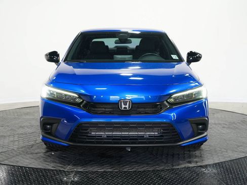 Used 2022 Honda Civic Sport image 2