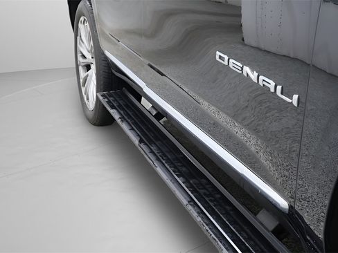 Used 2022 GMC Yukon Denali image 34