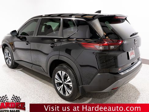 Used 2022 Nissan Rogue SV FWD image 3