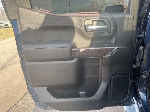 Used 2022 Chevrolet Silverado 1500 LTZ w/ LTZ Premium Package image 26