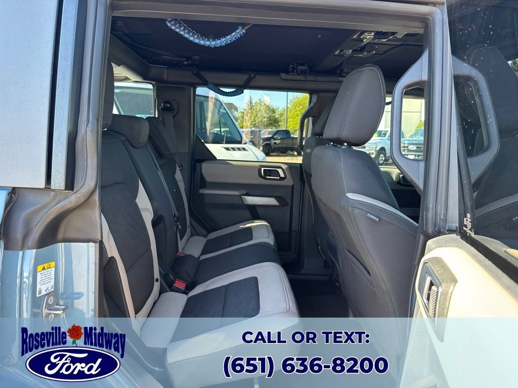 Used 2023 Ford Bronco Wildtrak AWD/4WD image 39