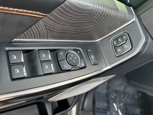 Used 2024 Ford F350 Platinum image 9