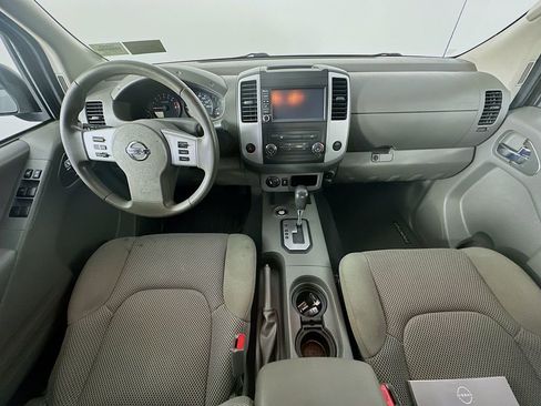 Used 2021 Nissan Frontier SV w/ SV Utility Package AWD/4WD image 10