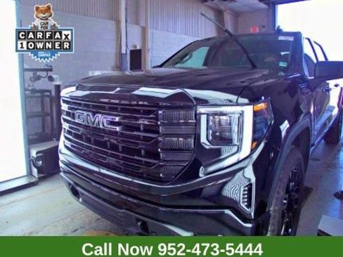 Used 2022 GMC Sierra 1500 Elevation image 1