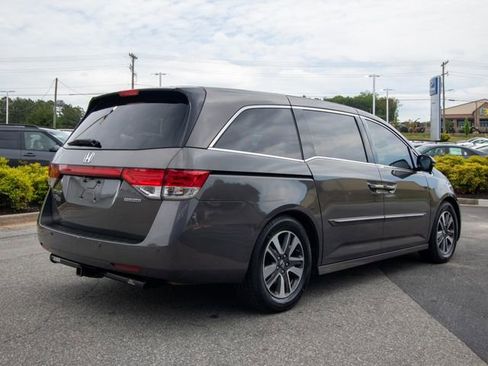 Used 2016 Honda Odyssey Touring Elite image 13