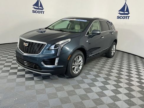 Used 2020 Cadillac XT5 Premium Luxury image 3