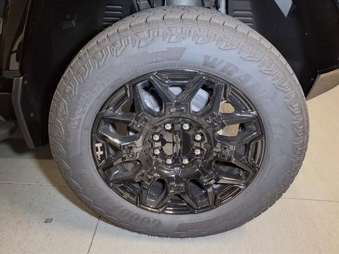 New 2026 GMC Hummer EV SUV image 5