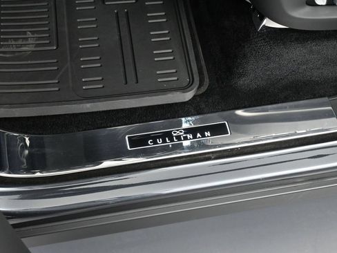 Certified 2024 Rolls-Royce Cullinan Black Badge AWD/4WD image 16