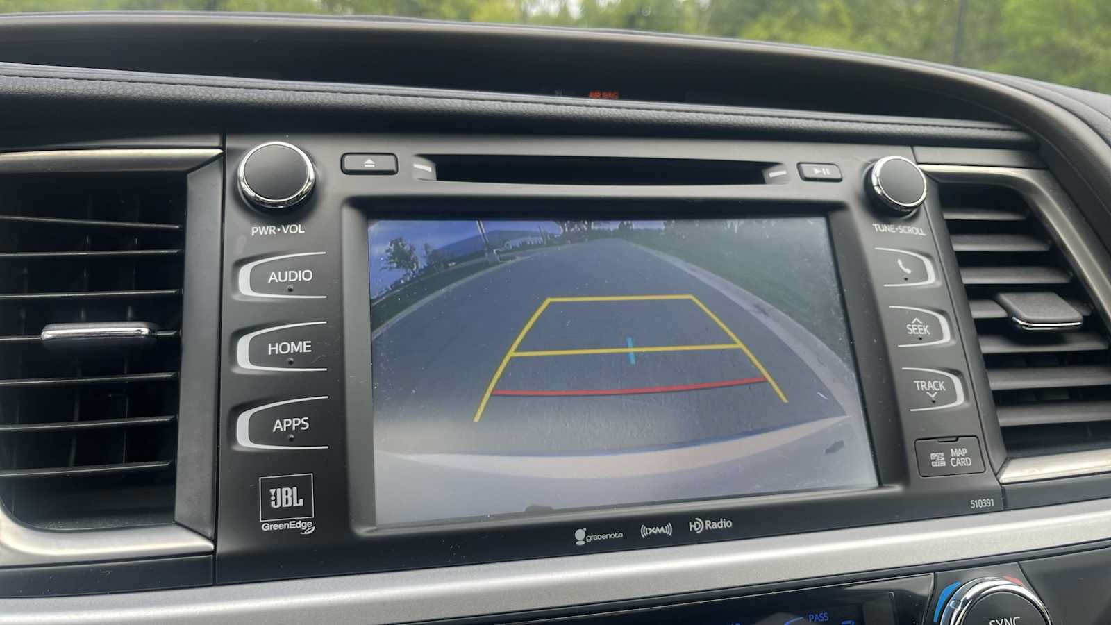 Used 2019 Toyota Highlander Limited AWD/4WD image 46