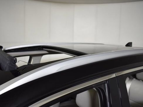 Certified 2023 Nissan Rogue SL w/ SL Premium Package image 43