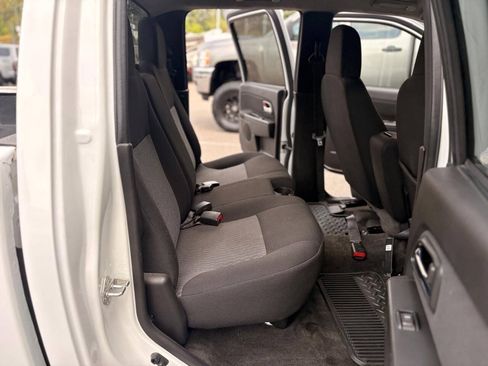 Used 2010 Chevrolet Colorado LT RWD image 14